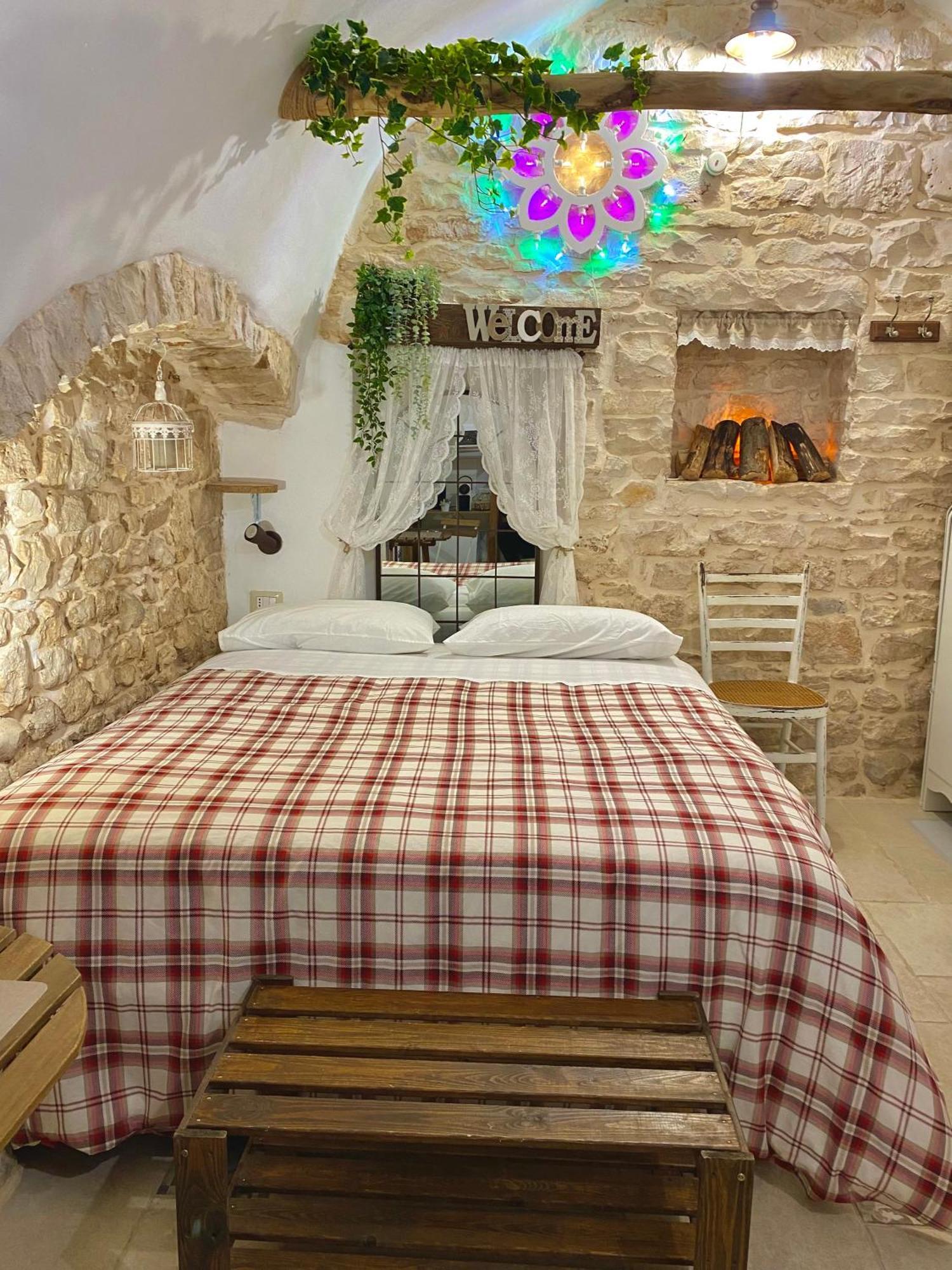 Domus Klara Bed & Breakfast Тури Екстериор снимка